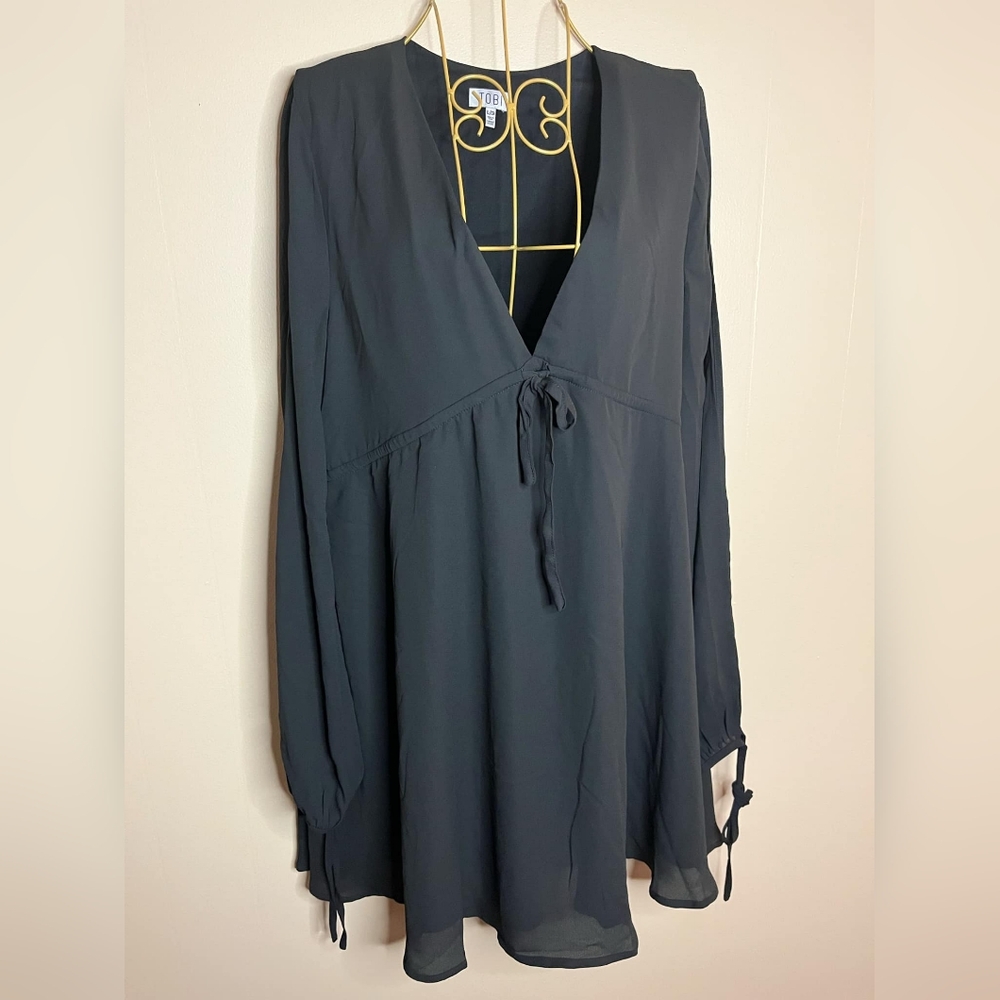 Tobi Black V Neck Middle Midi Dress with Slit Tie Sleeves
